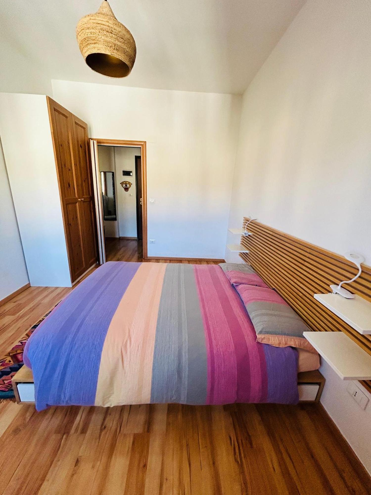 Appartement La Loba House à Savone Extérieur photo